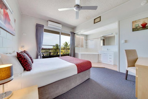 Camelot Motel - Accommodation 4U 1