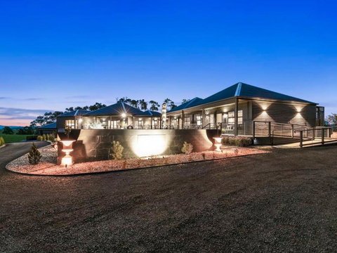 Campania Spa Suite 2 - Accommodation 4U 4