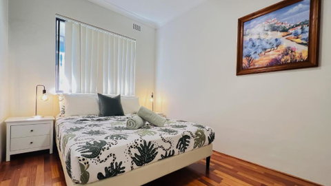 Carlton 3 Beds Unit - Free Parking - Accommodation 4U 0