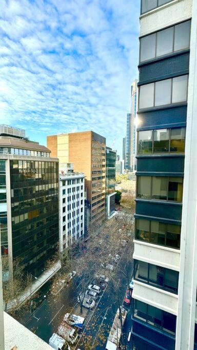 CBD Comfy 2Bedder Walking Distance To CrownComplex - Accommodation 4U 4