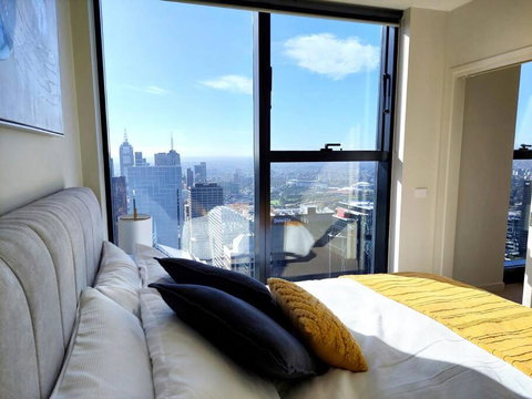 CBD Skyline 2 Bedroom Apartment - Accommodation 4U 0