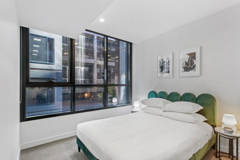 Chic 1-Bed With Pool & Amenities In St Kilda Road - Accommodation 4U 1