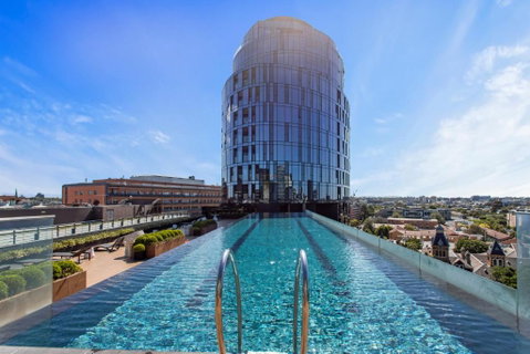Chic 1-Bed With Pool & Amenities In St Kilda Road - Accommodation 4U 4