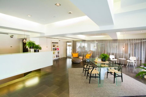Cosmopolitan Hotel And Apartments - Accommodation 4U 0