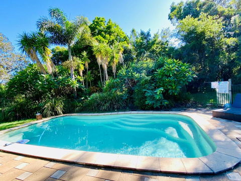 Crystal Cottage Retreat- Escape To The Hinterland! - Accommodation 4U 1