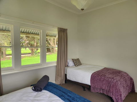 Deepfields Romsey Cottages - Accommodation 4U 2
