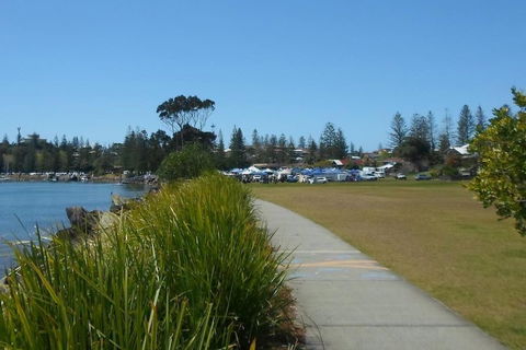 DELUXE Escape! Central, NEW & Spacious 3 Bed - Accommodation 4U 3