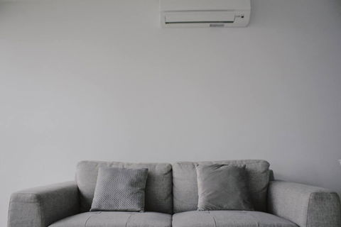 2Bed 2Bath Minimalist Apartment In CBD - Accommodation 4U 2