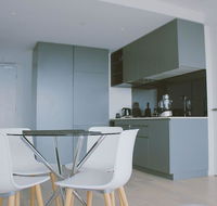 2Bed 2Bath Minimalist Apartment in CBD - Accommodation 4U