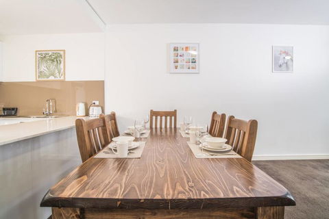2bed2bath APT At Wolli Creek+P,  Close To Airport - Accommodation 4U 2