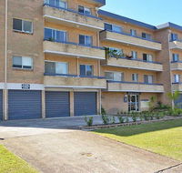 3 'Silvana Court' 26 Ajax Avenue - neat unit with air conditioning - Accommodation 4U