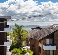 3 'The Commodore'  9-11 Donald Street - great unit in the heart of town - Accommodation 4U