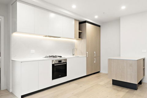 3 Bed Rooms Apartment Super Convenient Location - Accommodation 4U 2