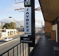 3 BEDROOM APARTMENT ST MARYS - Accommodation 4U