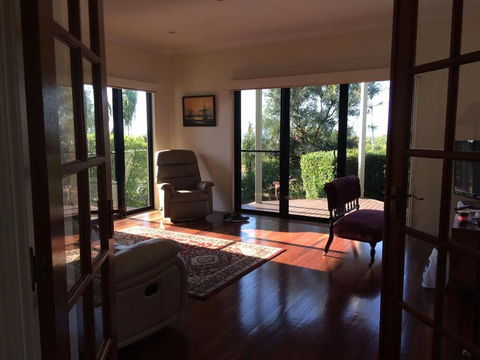 3 Sea/Fraser Island View Deckings, Beachfront, Marina - Accommodation 4U 0