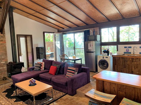 305 Montville - The Artist's Cottage - Accommodation 4U 0
