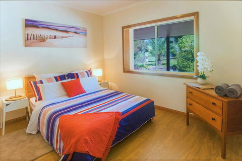 32 Zachary Drive Farm Stay Iconic Water Views - Accommodation 4U 2