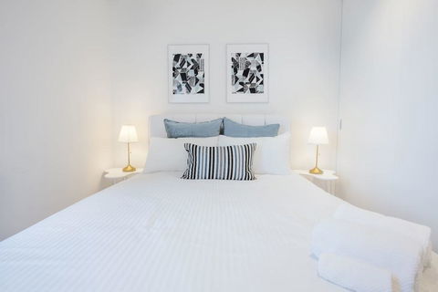 33, Cotton Cloud, LVL48@2BR2BTH Apt, Mel Cen, Freetram - Accommodation 4U 1