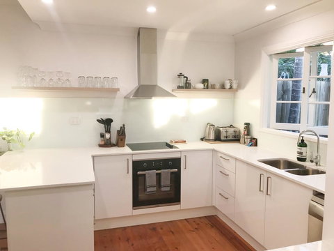 4 Bedroom House - Walk To Southbank - Accommodation 4U 1