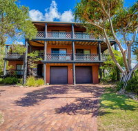 41 Carlo Circle - Rainbow Beach Huge Beach House With Room for Everyone - Accommodation 4U