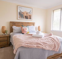 42 Rosemary Lane - Central Orange - Spacious Family Home - Quiet Lane - Accommodation 4U