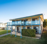 45 Hillside Cres Beach House - Accommodation 4U