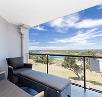 5 'The Outlook' 4 Ocean Parade - overlooking Boat Harbour beach and ducted air conditioning - Accommodation 4U