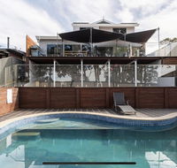 5 bedroom with POOL and Studio Vues Relaxantes - Accommodation 4U