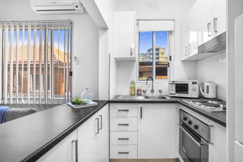 5 South Pacific 2 Bedrooms - Accommodation 4U 1