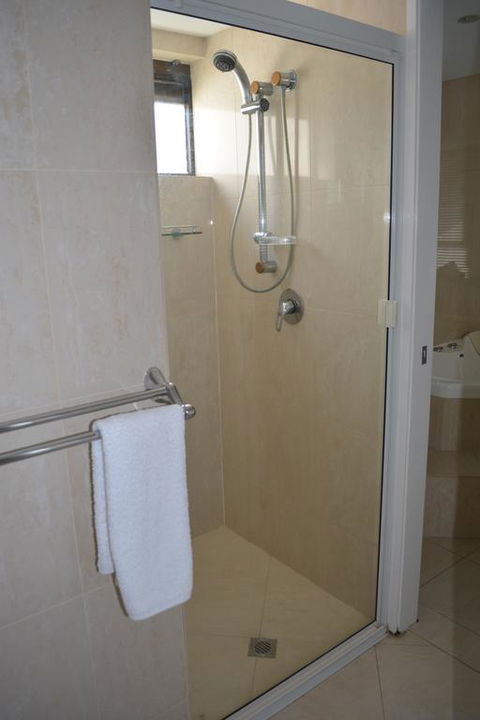5,  Apartment On The Esplanade - Accommodation 4U 2