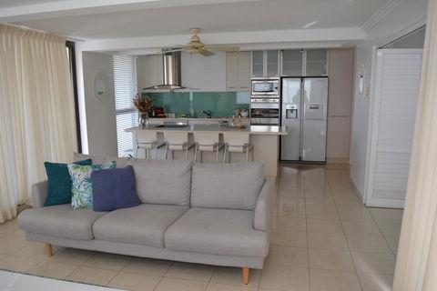 5,  Apartment On The Esplanade - Accommodation 4U 1