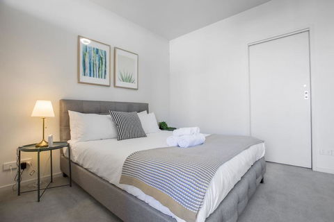 62, Green Wood, Lv21@1bd1bth, Close To Mel CBD,  - Accommodation 4U 1