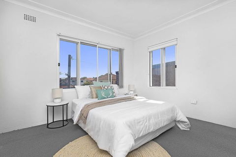 8 South Pacific 2 Bedrooms - Accommodation 4U 2
