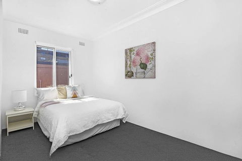 8 South Pacific 2 Bedrooms - Accommodation 4U 3