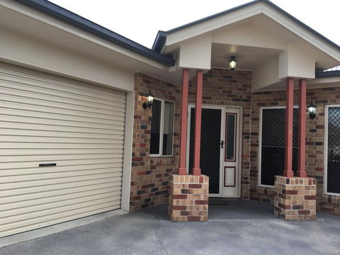 89 On Guy - Accommodation 4U 0
