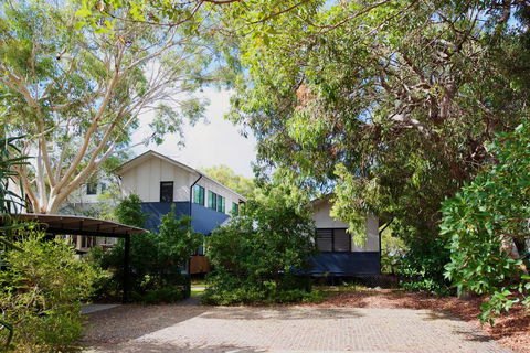 91 Tramican - Aquamarine - Accommodation 4U 0