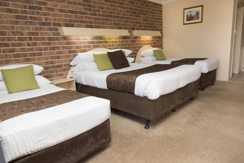 A Line Motel - Accommodation 4U 3