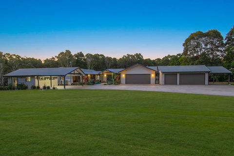 A PERFECT STAY - Lennox Unique Coastal Retreat - Accommodation 4U 2