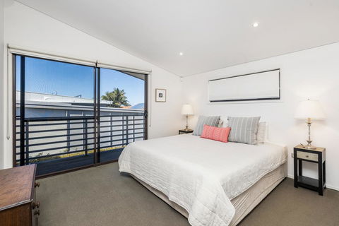 A PERFECT STAY - Sandy Feet - Accommodation 4U 3