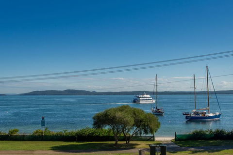 A Yachtsmans Rest, Unit 4/37 Victoria Parade - Accommodation 4U 3