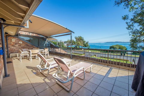 A Yachtsmans Rest, Unit 4/37 Victoria Parade - Accommodation 4U 0