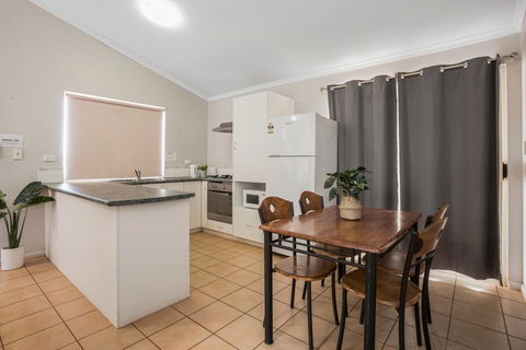 AAOK Karratha Caravan Park - Accommodation 4U 2