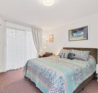 Abby's Poolside Retreat 1 - Accommodation 4U