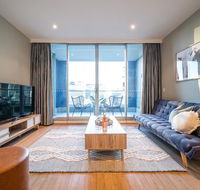 Above The Square on Hindmarsh-Pool - Gym - Carpark - Accommodation 4U