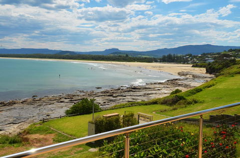 Absolute Waterfront - Accommodation 4U 1