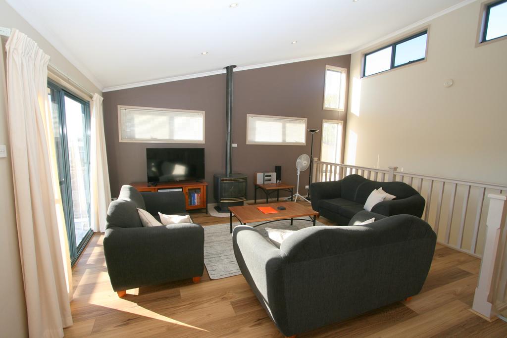 Coolumbooka NSW Accommodation 4U