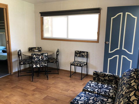 Acacia Caravan Park & Holiday Units - Accommodation 4U 3