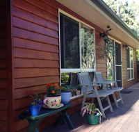 Acacia Hills Retreat - Accommodation 4U