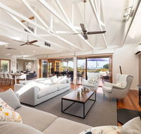 Acqua Vista - water view fireplace walk to beach - Accommodation 4U