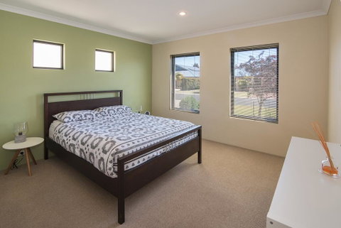 Acrosstheway - Accommodation 4U 2